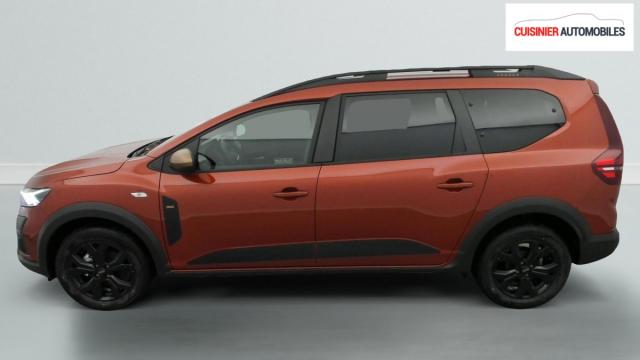 Dacia Jogger image 1