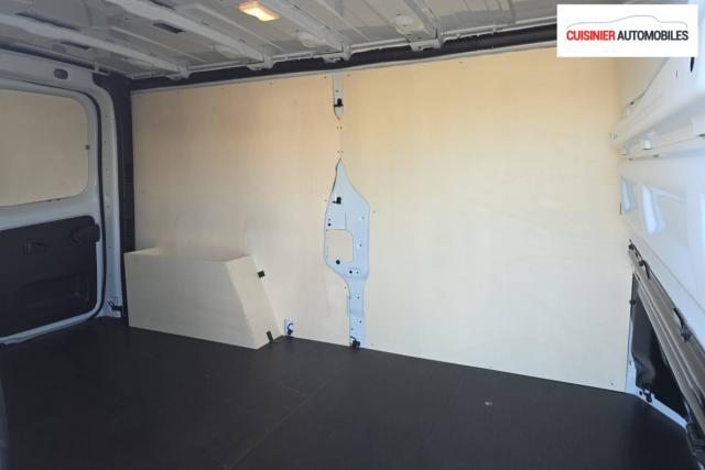 Nissan Primastar image 8