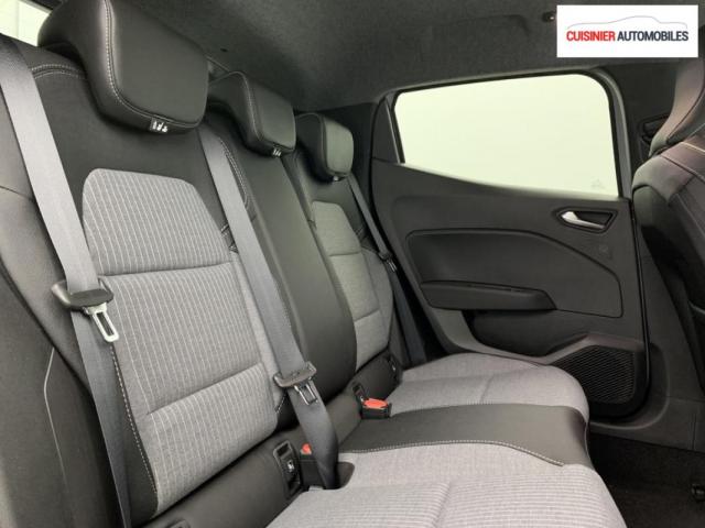 Renault Clio image 9