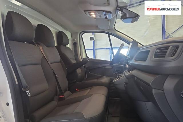 Renault Trafic image 1