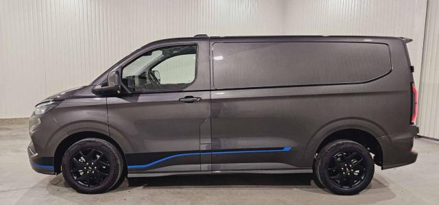 Ford Transit Custom image 8