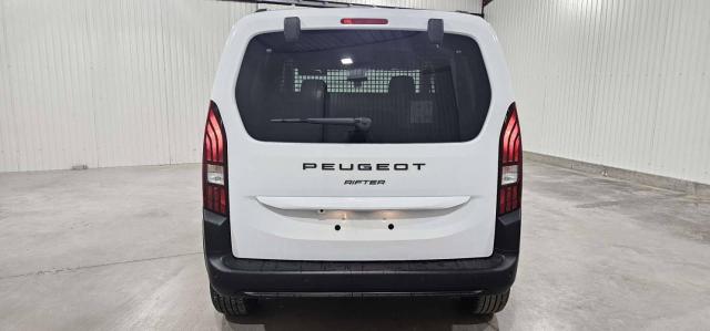 Peugeot Rifter image 1