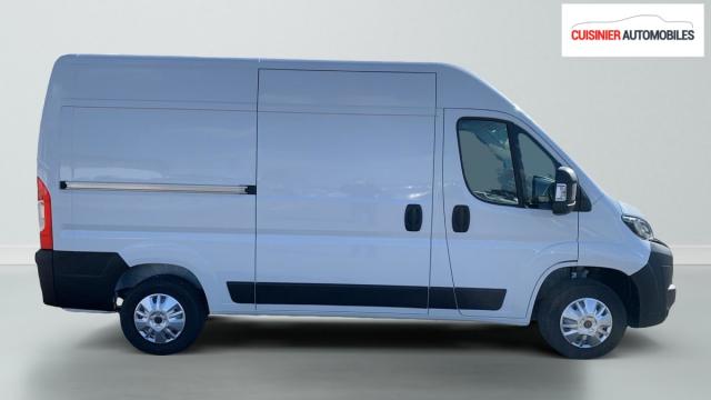 Peugeot Boxer image 2
