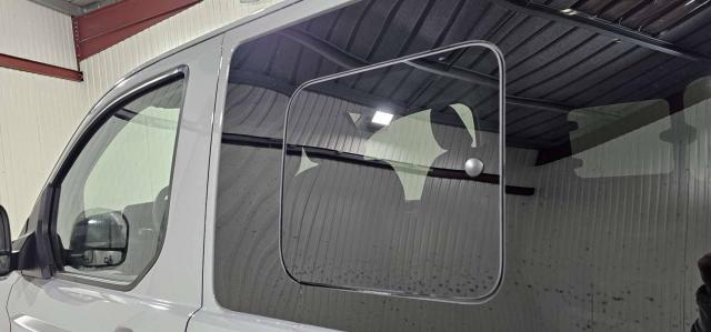Ford Transit Custom image 1