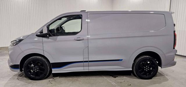 Ford Transit Custom image 4