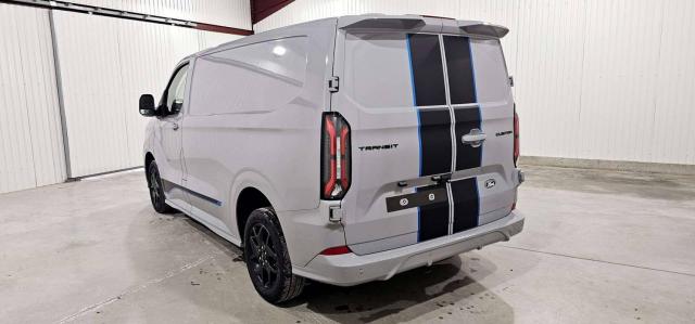 Ford Transit Custom image 9
