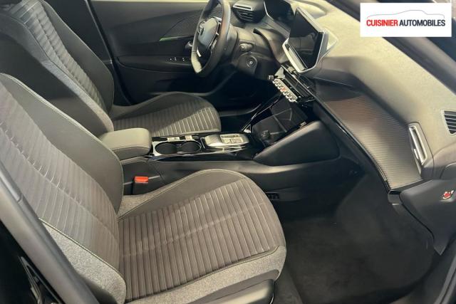 Peugeot 2008 image 2