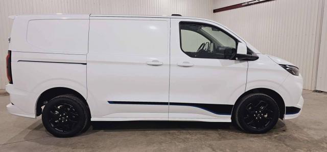 Ford Transit Custom image 1