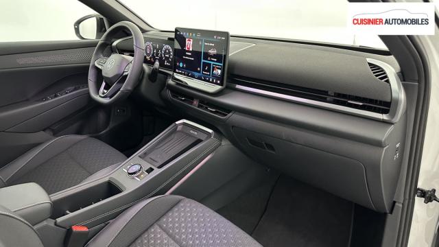 Volkswagen T-Roc image 5