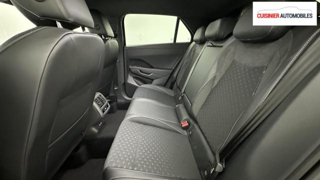 Volkswagen T-Roc image 8