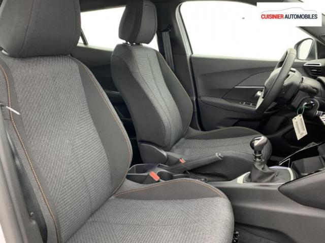 Peugeot 2008 image 6