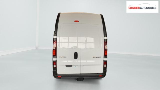 Renault Trafic image 2