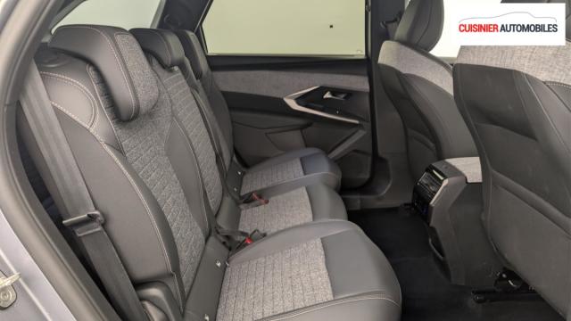 Peugeot 5008 image 2