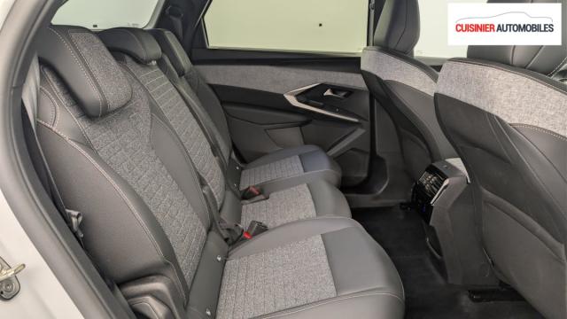 Peugeot 5008 image 8