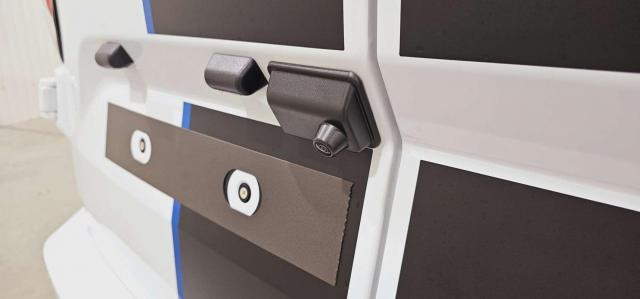Ford Transit Custom image 2