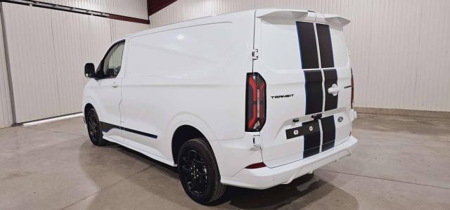 Ford Transit Custom image 6