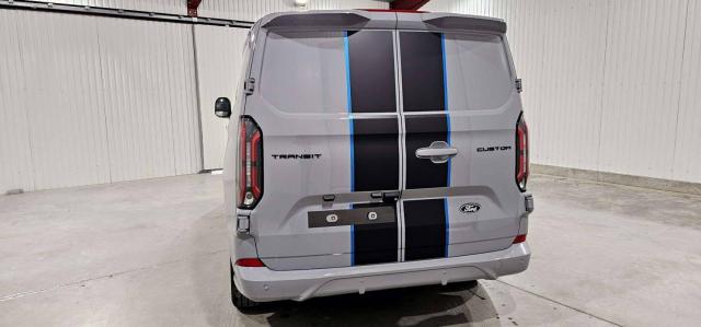 Ford Transit Custom image 7