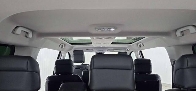 Peugeot Traveller image 9