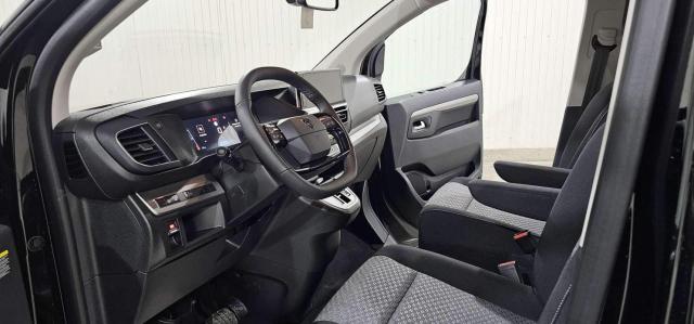 Peugeot Traveller image 8
