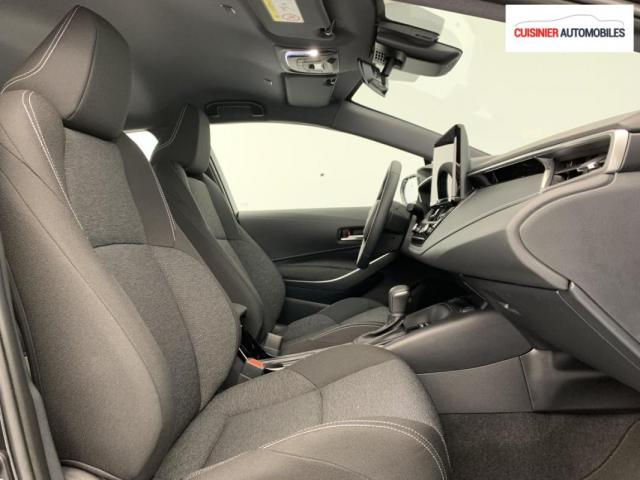 Toyota Corolla Touring Sports image 9