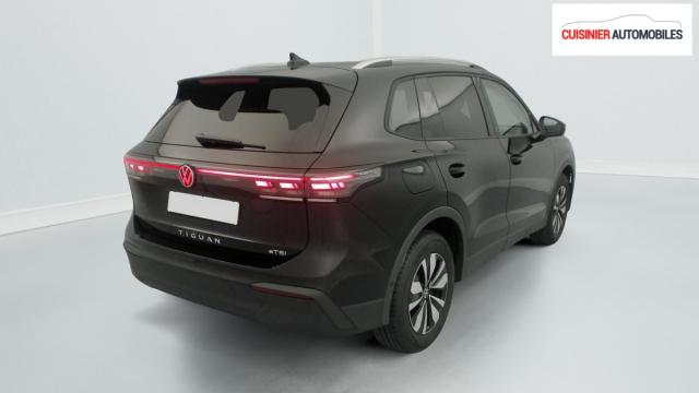Volkswagen Tiguan image 8