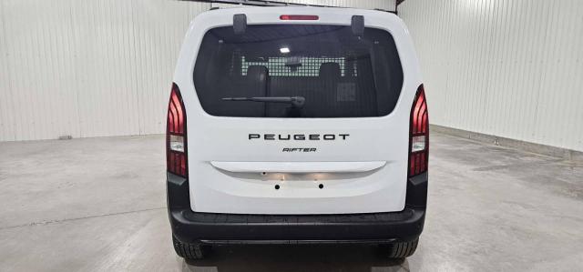 Peugeot Rifter image 1