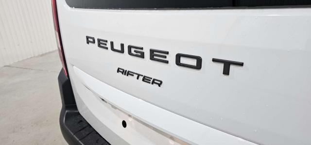 Peugeot Rifter image 9