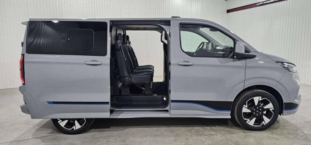 Ford Transit Custom image 1