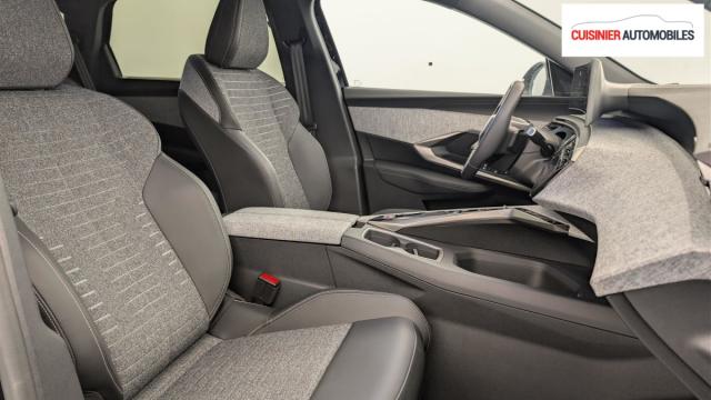 Peugeot 5008 image 2