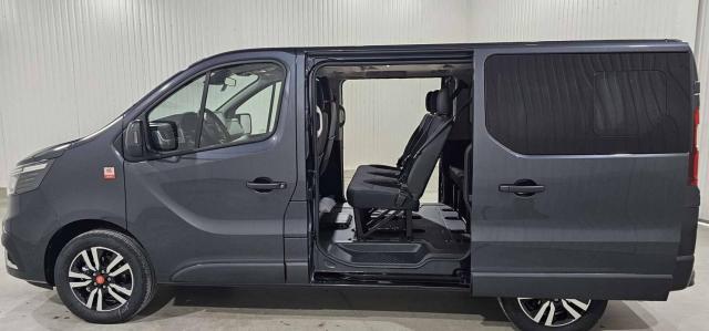 Renault Trafic image 8