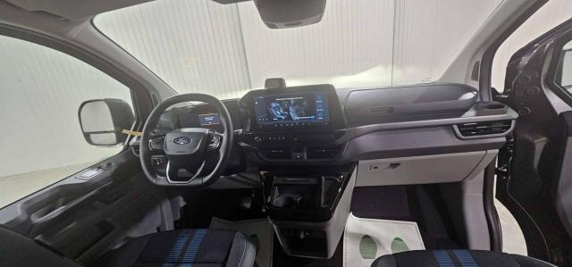 Ford Transit Custom image 2