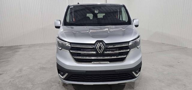 Renault Trafic image 1