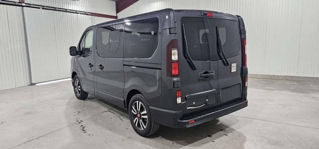 Renault Trafic image 8