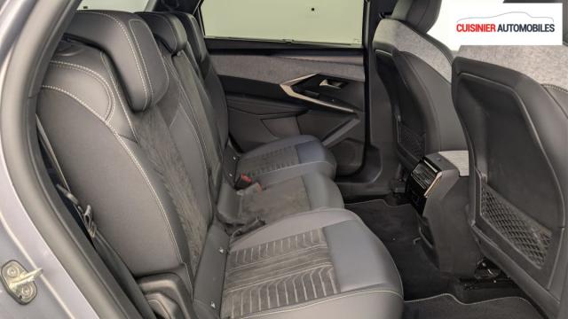 Peugeot 5008 image 2