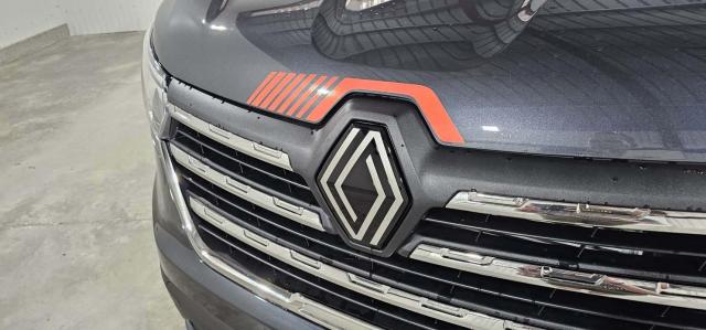 Renault Trafic image 2