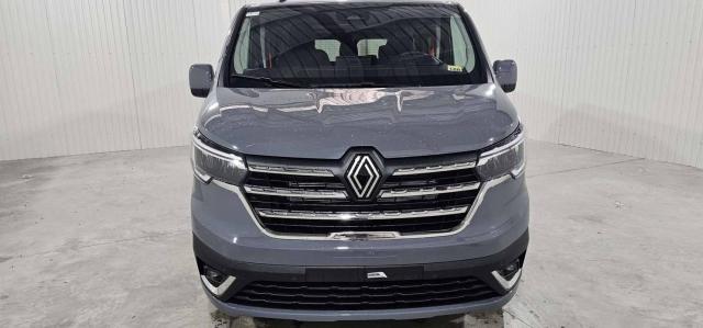 Renault Trafic image 1