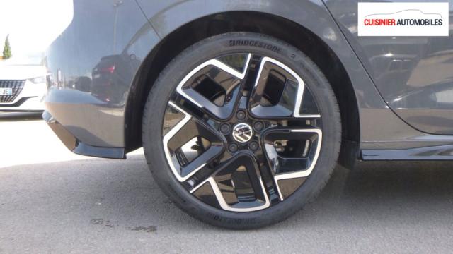 Volkswagen Golf image 6