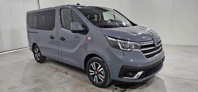 Renault Trafic image 9