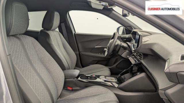 Peugeot 2008 image 1
