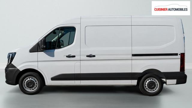 Renault Master image 1