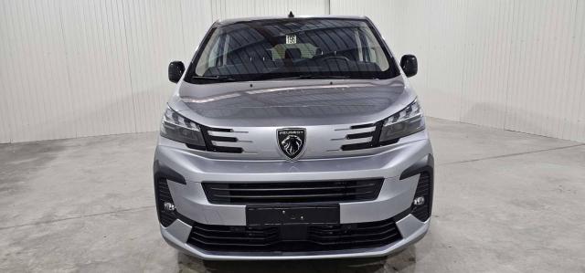 Peugeot Traveller image 4
