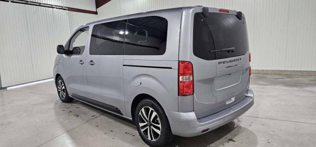 Peugeot Traveller image 1
