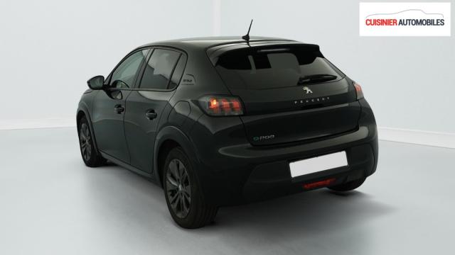 Peugeot 208 image 1