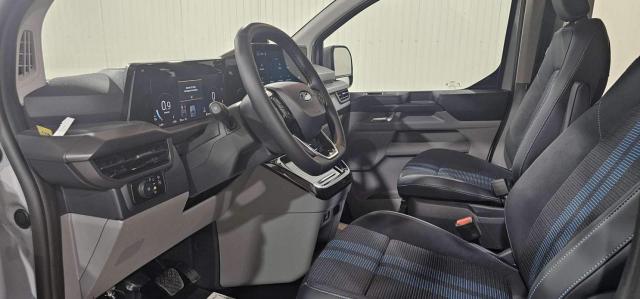 Ford Transit Custom image 4