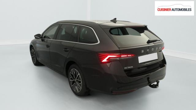 Skoda Octavia image 7