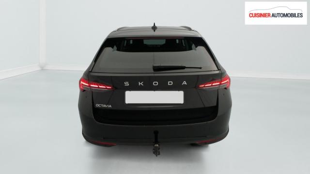 Skoda Octavia image 8