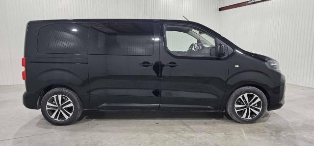 Peugeot Traveller image 2