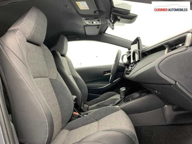 Toyota Corolla Touring Sports image 2