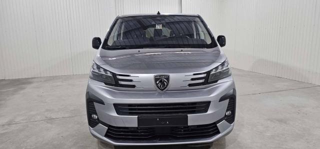 Peugeot Traveller image 6