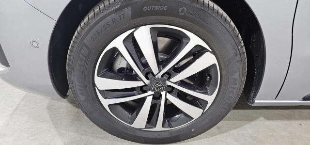 Peugeot Traveller image 7
